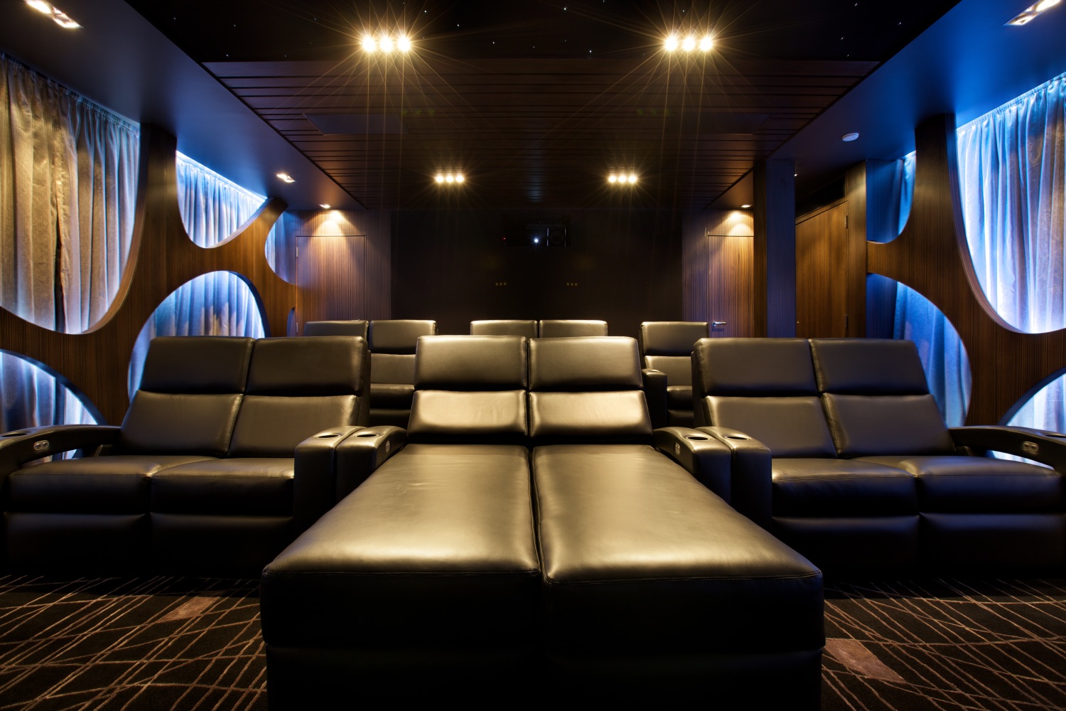 Utopian Cinema – Boutique Cinemas Utopian Cinema - Boutique Cinemas